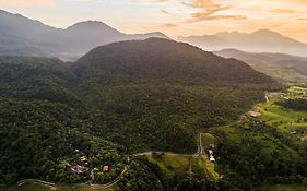 Hideaway Rio Celeste Hotel