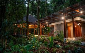 Hideaway Rio Celeste Hotel